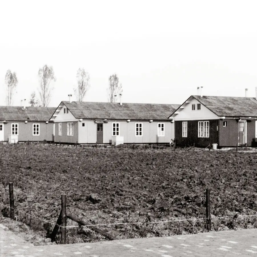 Geschiedenis Kamp Snodenhoek Barakken 900x900 1